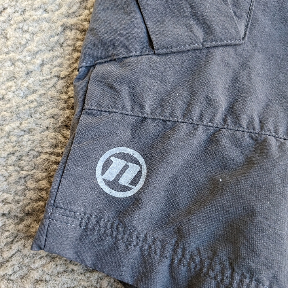 Novara shorts - Picture 3 of 5